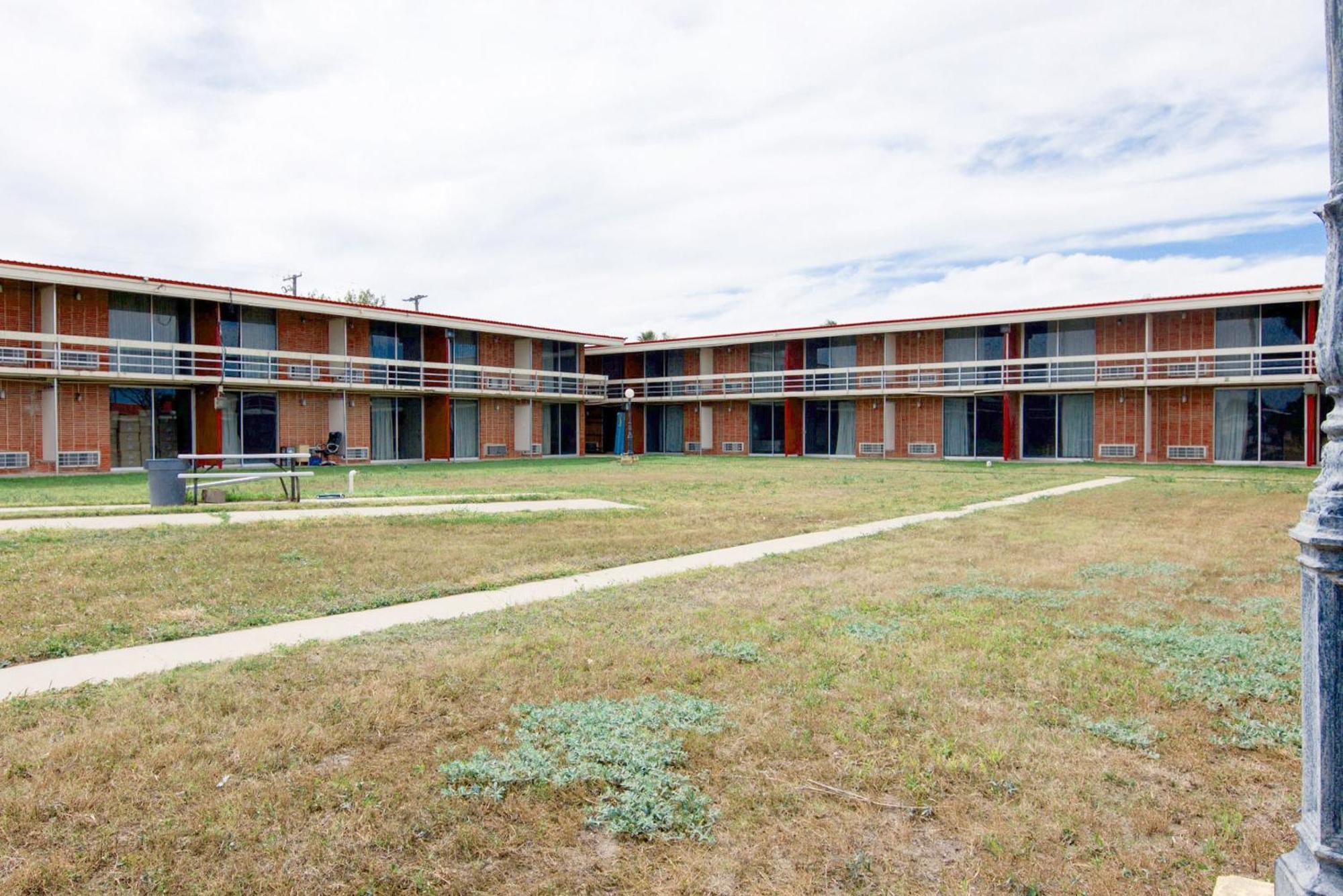 Oyo Hotel Alice Tx Hwy 281 West ภายนอก รูปภาพ
