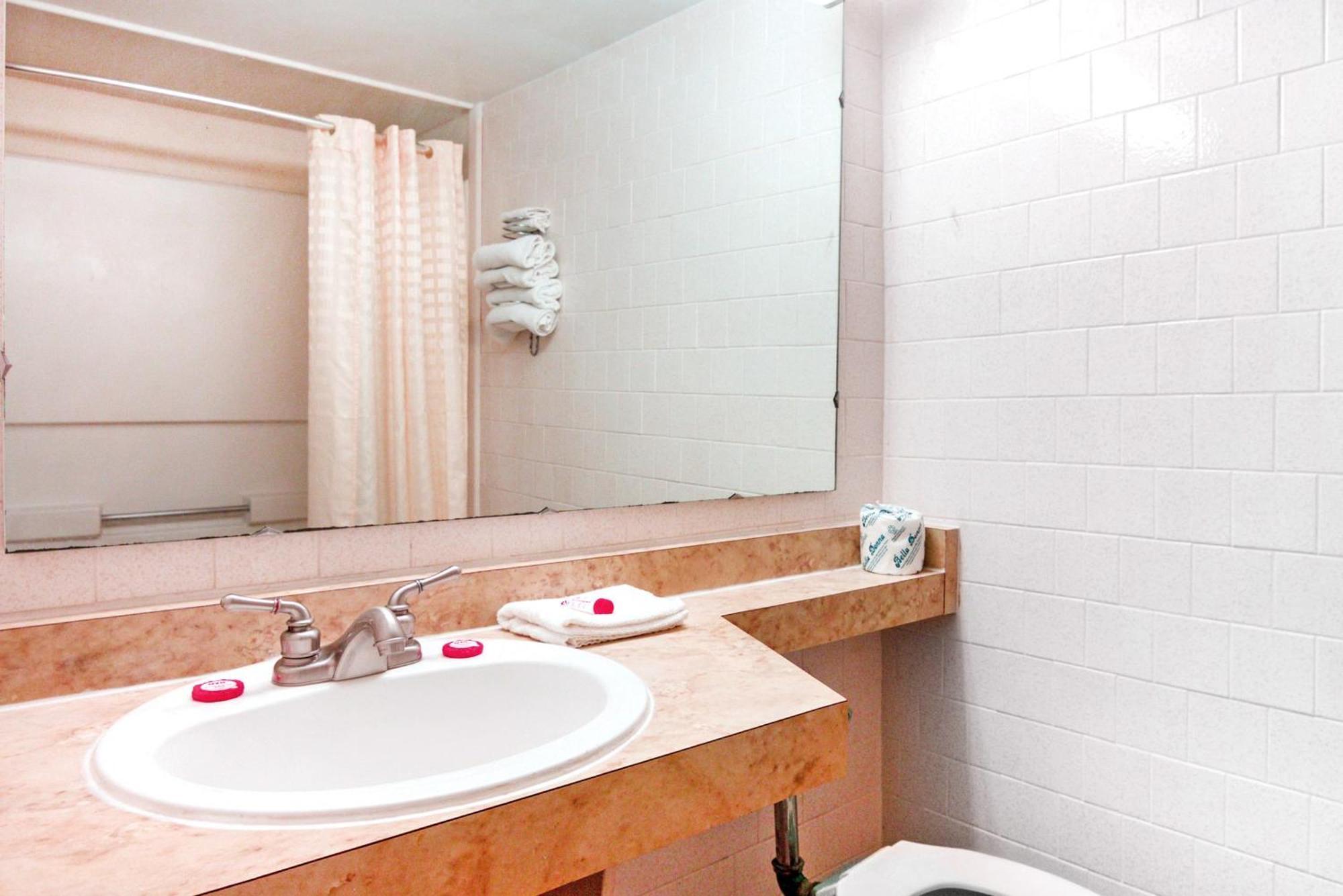 Oyo Hotel Alice Tx Hwy 281 West ภายนอก รูปภาพ